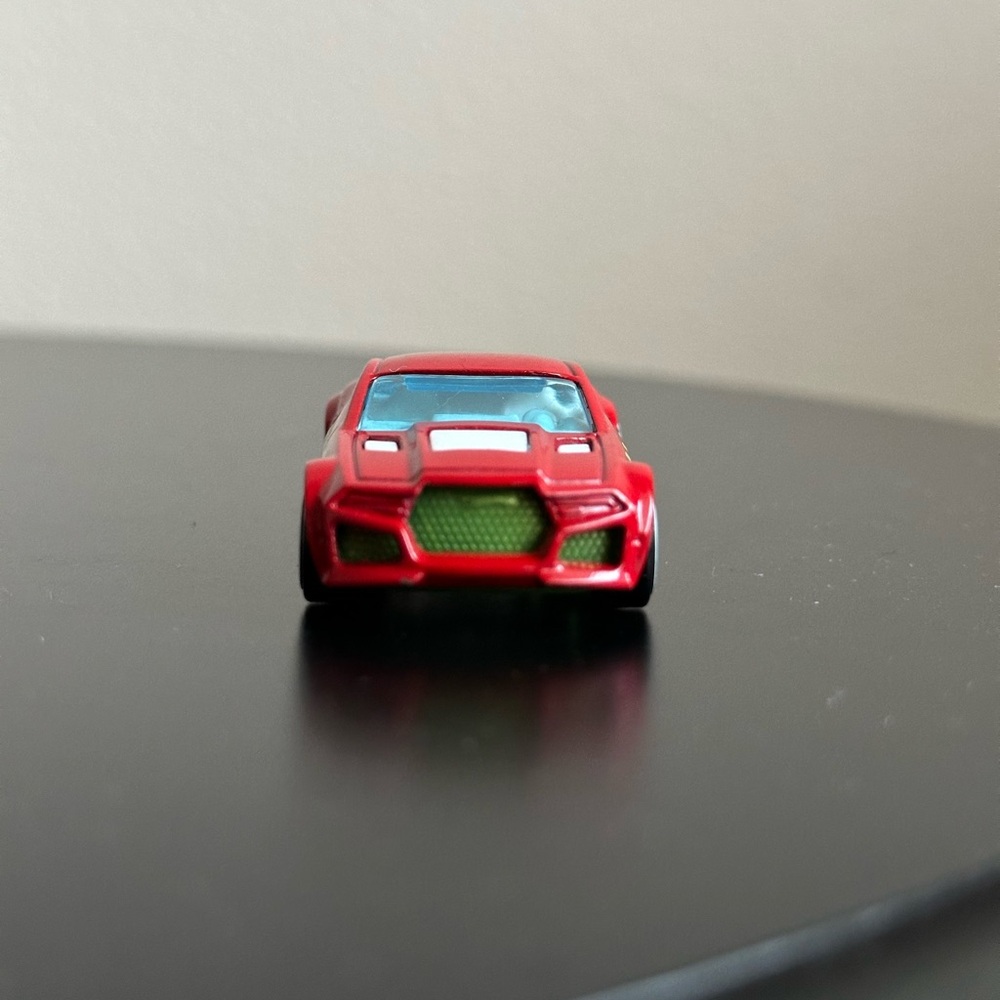 2009 HOT WHEELS TORQUE TWISTER #04 HW RESCUE RED 1:64 DIECAST 2.5" CAR - Picture 5 of 13